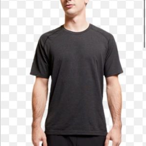 Lululemon men’s short sleeve black tee.